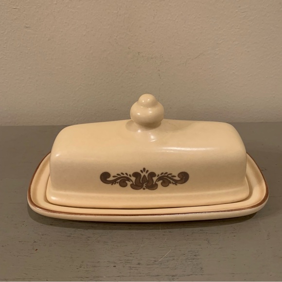 VTG Pfaltzgraff Village Butter Dish With Lid - Picture 3 of 6